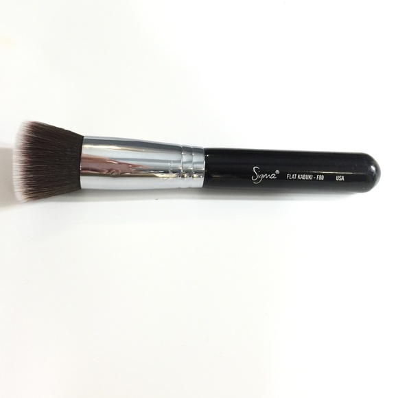 Sigma F80 Flat Top Kabuki Brush