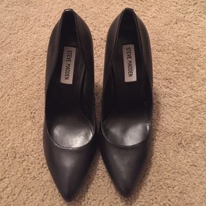 Steve Madden pumps BRAND NEW NEVER WORN