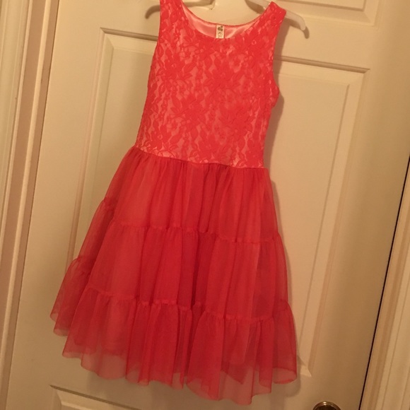 Adorable GIRLS dress!!!