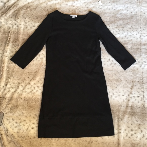 Black 3/4 sleeve t-shirt dress!
