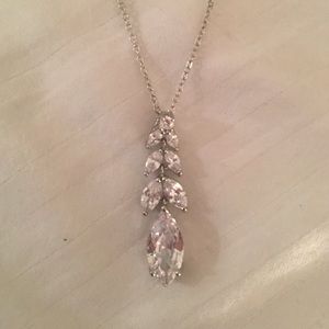 Gorgeous crystal necklace