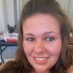 Meet your Posher, Maegan