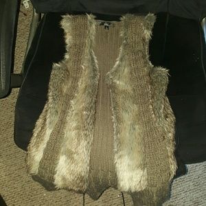 Sioni fur vest