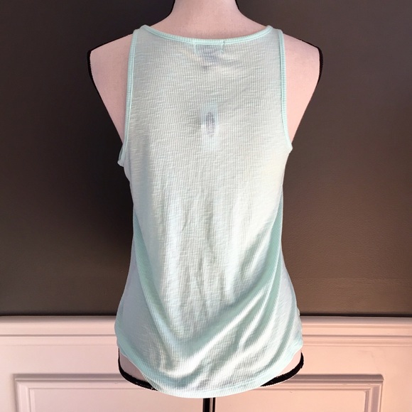 ❗️SOLD❗️NWT Old Navy Ribbed Knit Tank - Picture 4 of 4