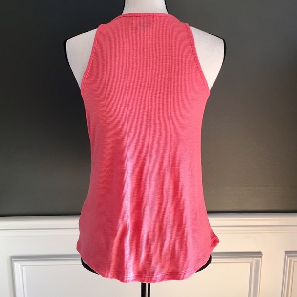 ❗️SOLD❗️Old Navy Ribbed Knit Tank - Picture 4 of 4