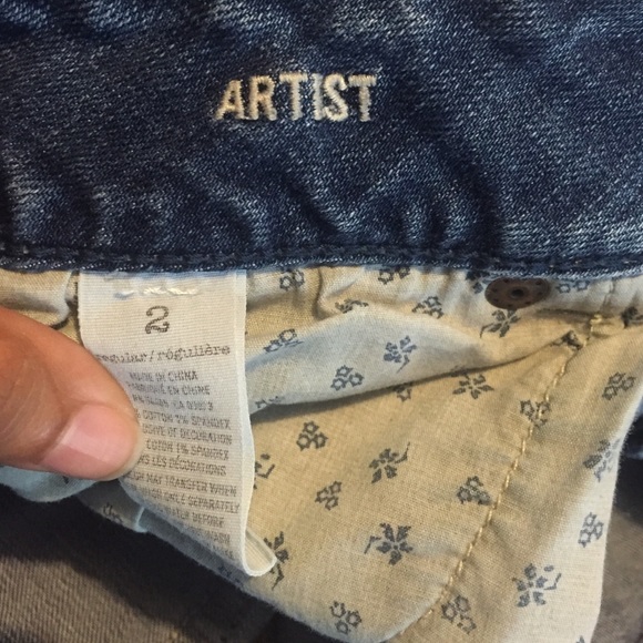 ⭐️3 for 10⭐️ A&E distressed jeans - Picture 3 of 7