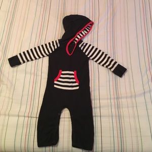 Burt's Bees Baby 6/9 Months Footless one piece ❤️