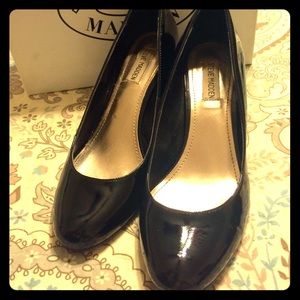 Steve Madden Black Patent Leather Pumps
