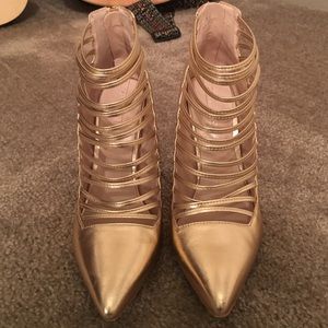 Shimmer Gold Strappy Aldo Heels Size 8