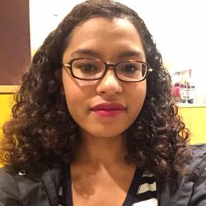 Meet your Posher, Olivia