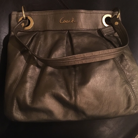 Slouchy shoulder bag