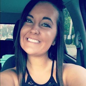 Meet your Posher, Briana