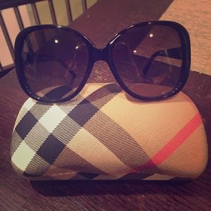 Burberry sunglasses