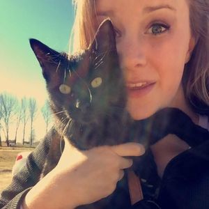 Meet your Posher, Caroline