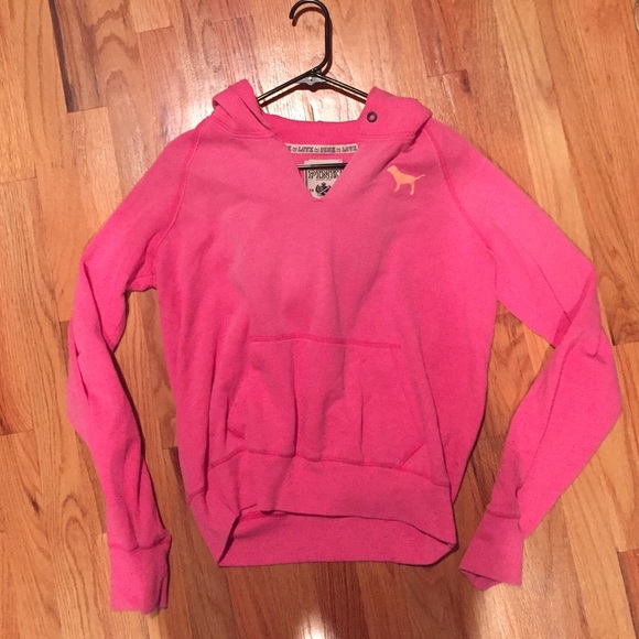 💭VS PINK Sweatshirt Hoodie. NWOT. - Picture 2 of 4