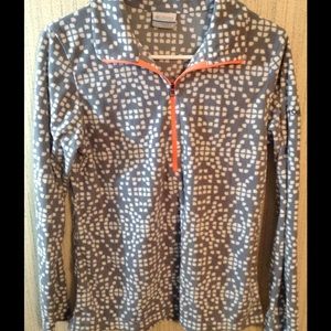 Women's Columbia half zip pullover fleece, size M