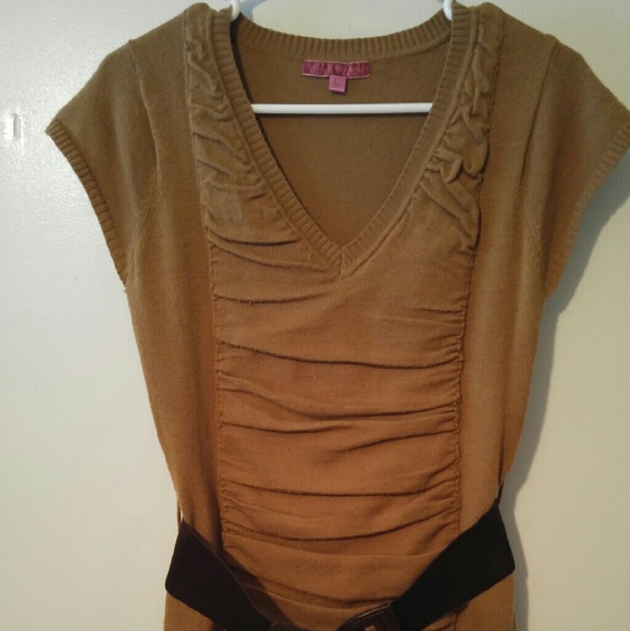 Short sleeve sweater tunic dress