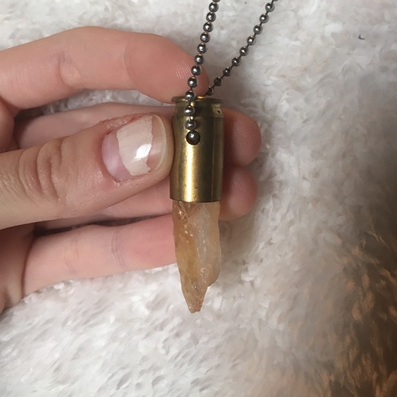 Bullet She'll Quartz Necklace - Picture 3 of 4