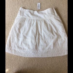 NBW with tags white Banana Republic skirt