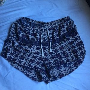 BRANDY MELVILLE BOHO EVE SHORTS