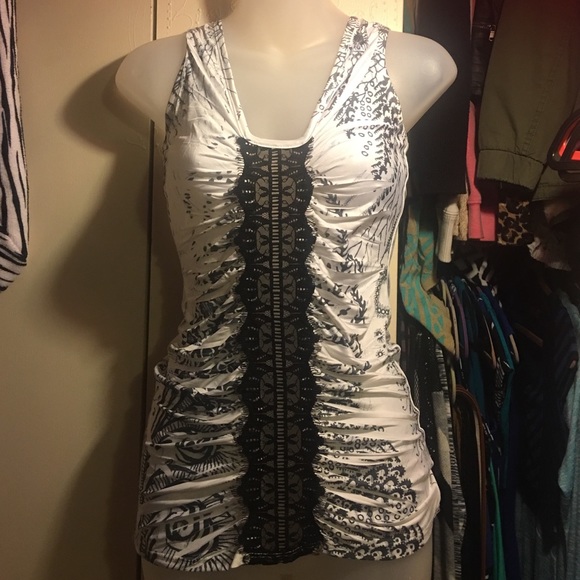 White and black designed top