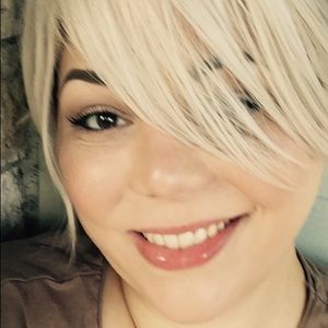 Meet your Posher, Teighlor