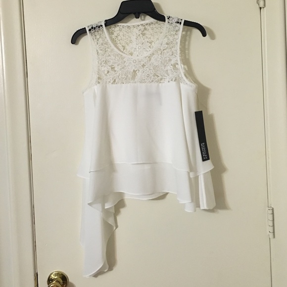 Dressy and elegant white shirt😍😍