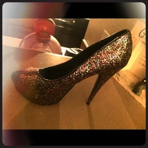Rainbow glitter heels, size 9. 💋