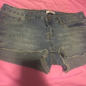 Light washed denim jean shorts