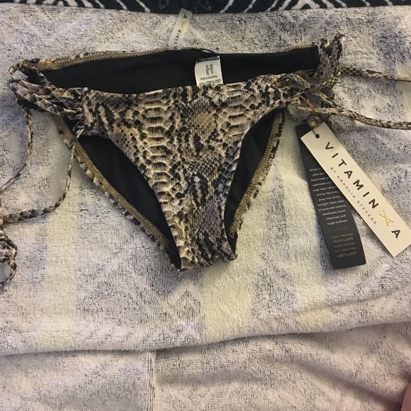NWT vitamin A snake skin bottoms