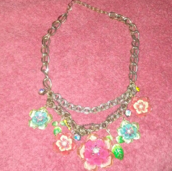 Betsey Johnson 'Hawaiian Luau' Floral Bib