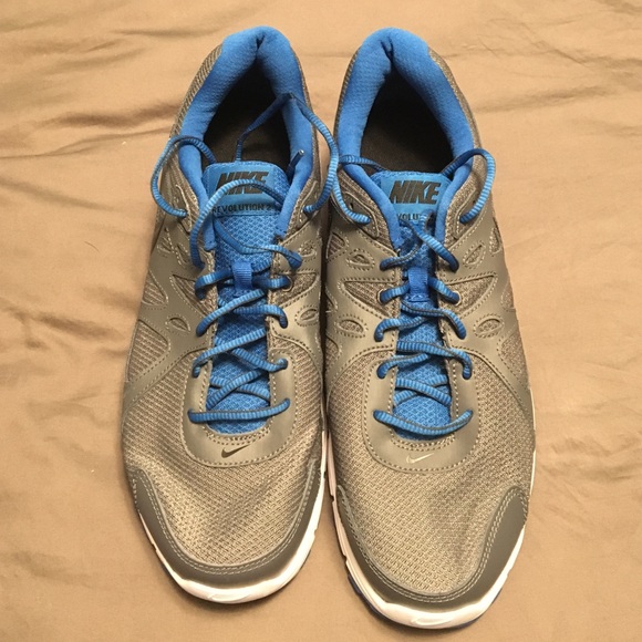 Men's Nike Revolution