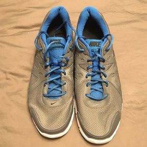 Men's Nike Revolution