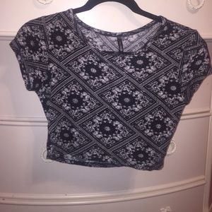 Black & White crop top!