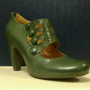 Miz Mooz Breathe Prestige Heel