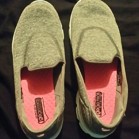 Sketchers go walk 3