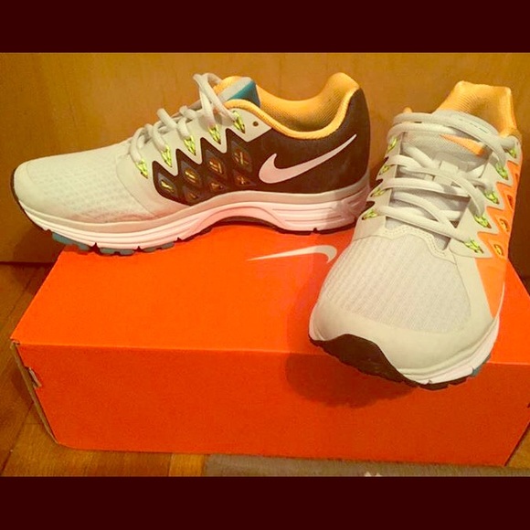 Nike Shoes - Nike running shoes