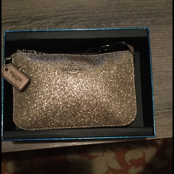Coach wristlet - Picture 2 of 3
