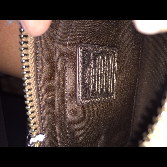 Coach wristlet - Picture 3 of 3