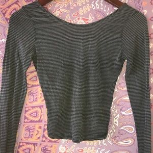 Brandy Melville Long Sleeve Crop Top