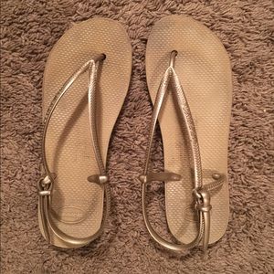 Gold Havaianas sandals