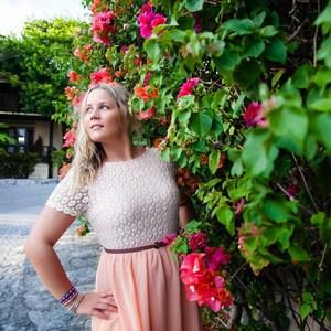 Meet your Posher, Anna-maria