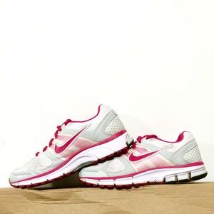 Nike Pegasus 28 Running Shoes