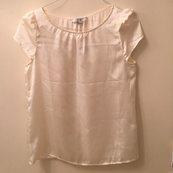 🎉🎉White blouse