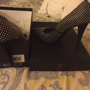 Authentic Giuseppe Zanotti Ester