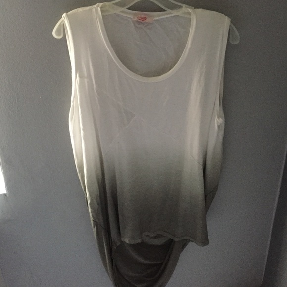 shirt - Picture 1 of 2