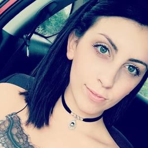 Meet your Posher, Carli