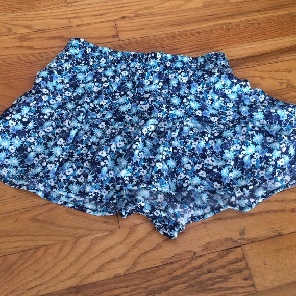 Flowie Floral Shorts - Picture 1 of 2