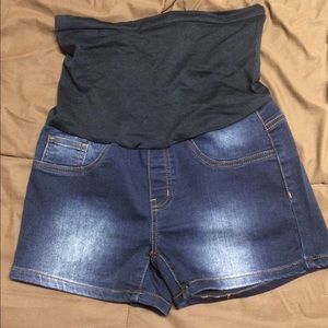 Denim maternity shorts