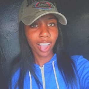 Meet your Posher, Halima